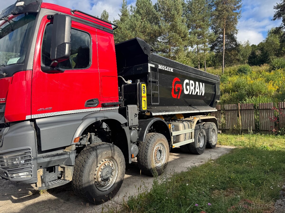 Mercedes Arocs 8x6 - 2
