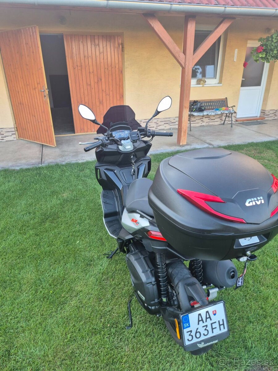 Aprilia SR125GT - 2