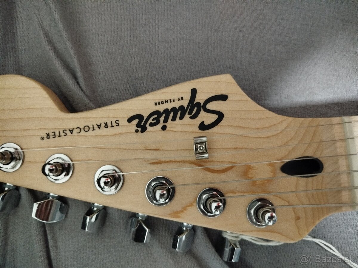 Predám elektricku gitaru a príslušenstvo - 2