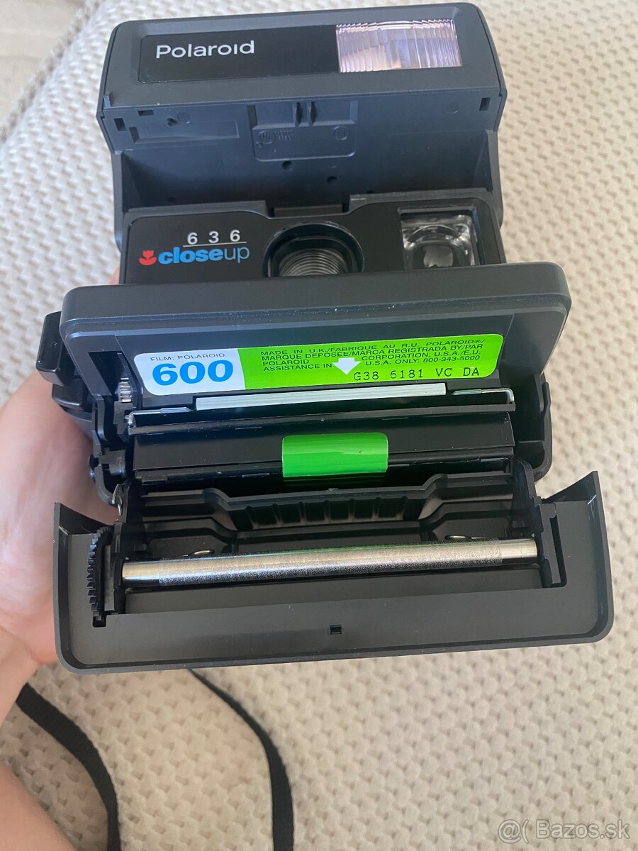 polaroid 600 camera close up - 2