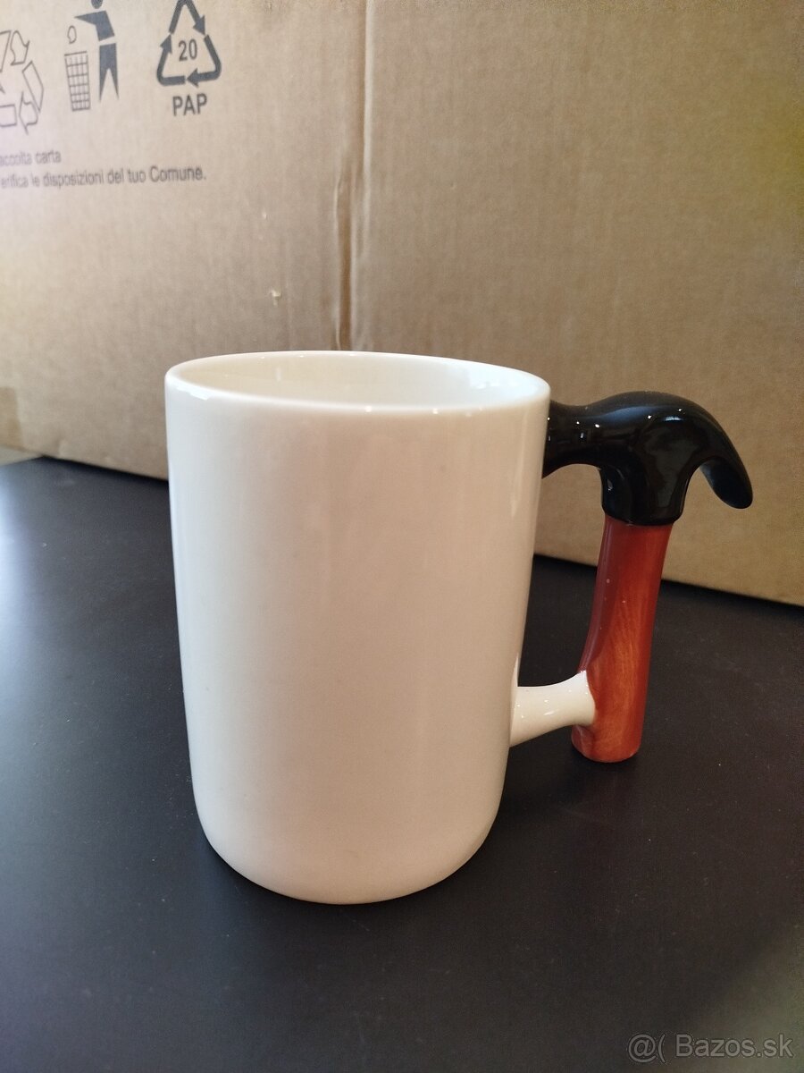 Hrnček s kladivom - 2