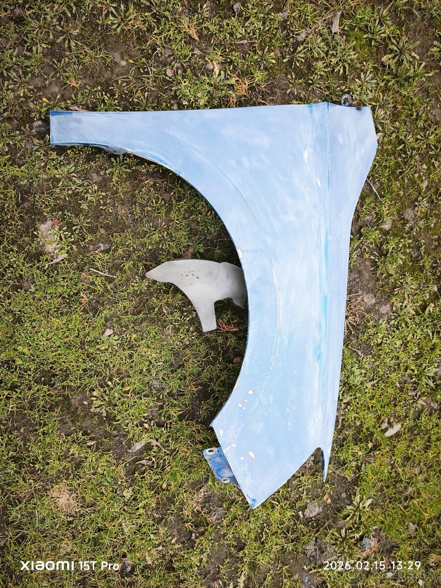 Predny pravy blatnik skoda fabia III - 2