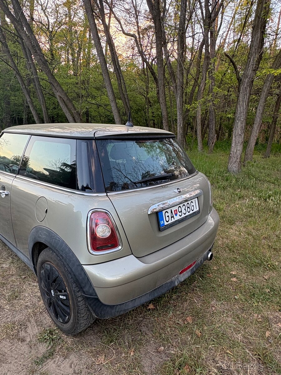 MINI COOPER ONE R56 - 2