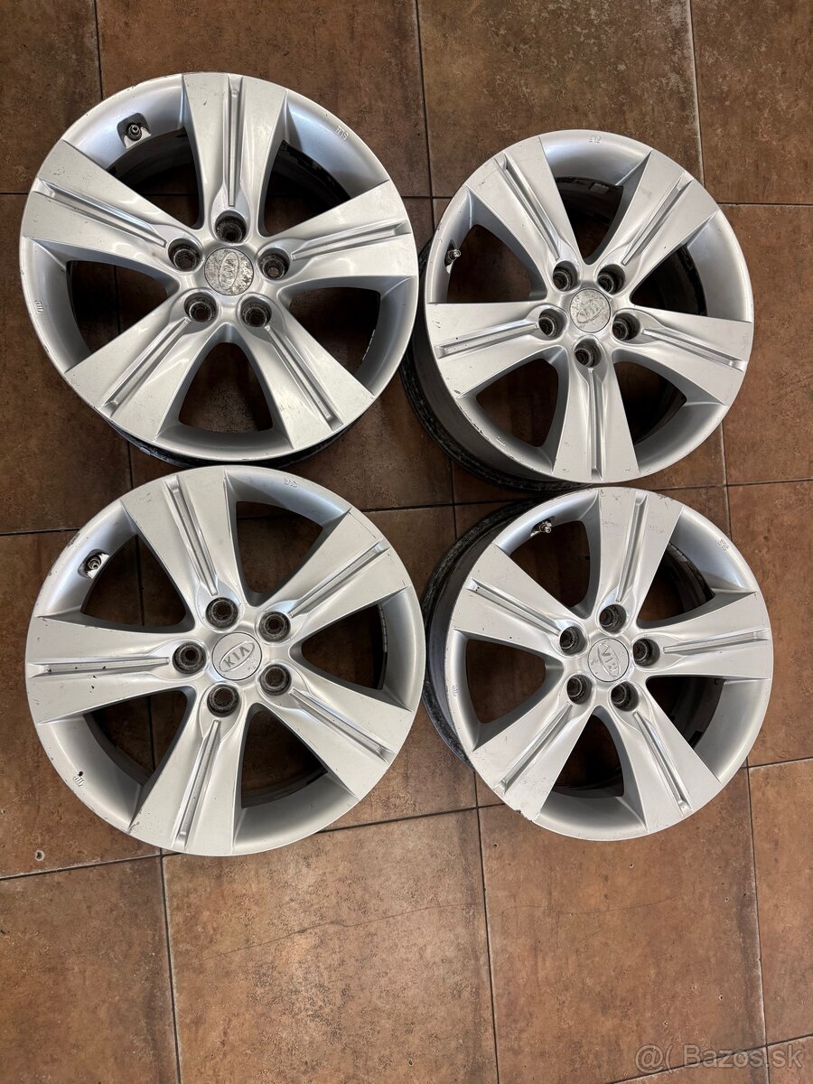 17-stky 5x114,3 originál KIA - 2