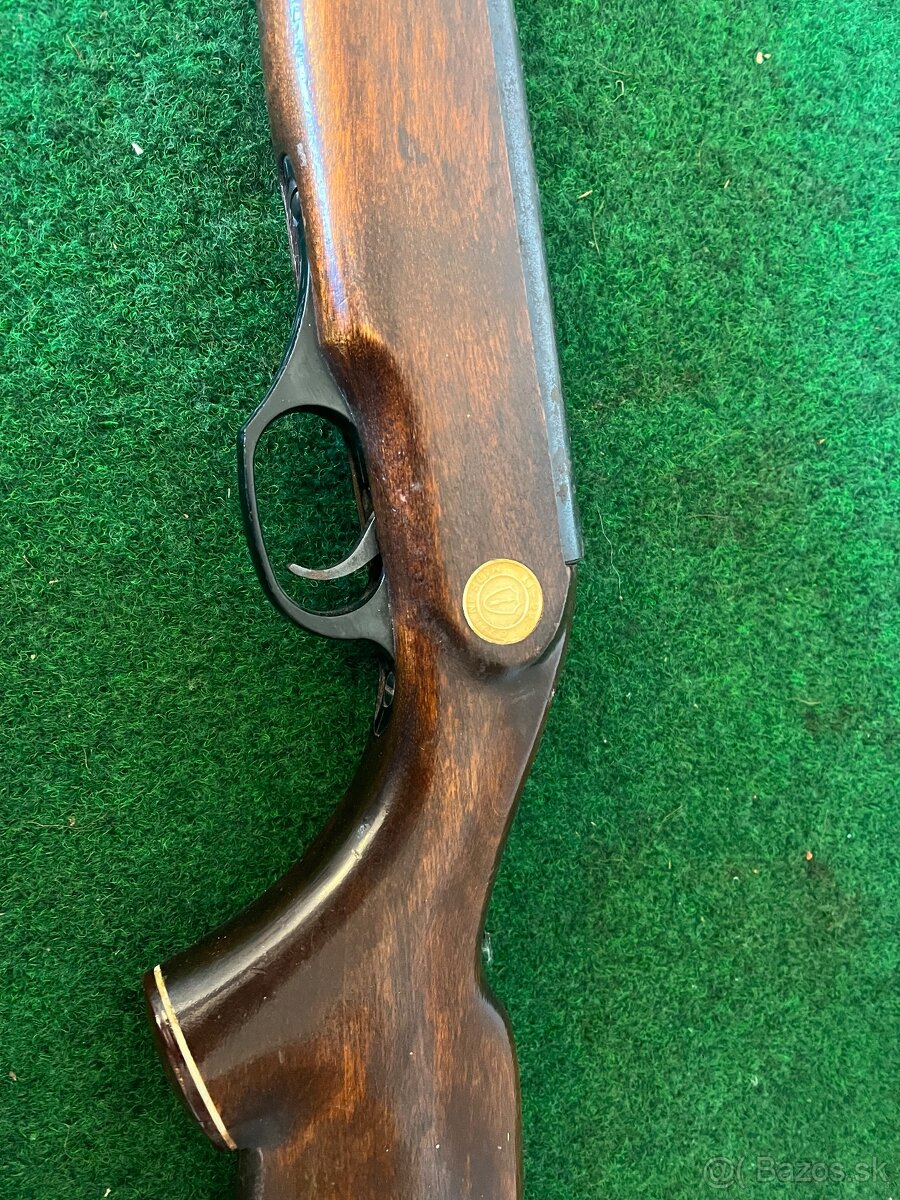 Ruská vzduchovka iz - 2