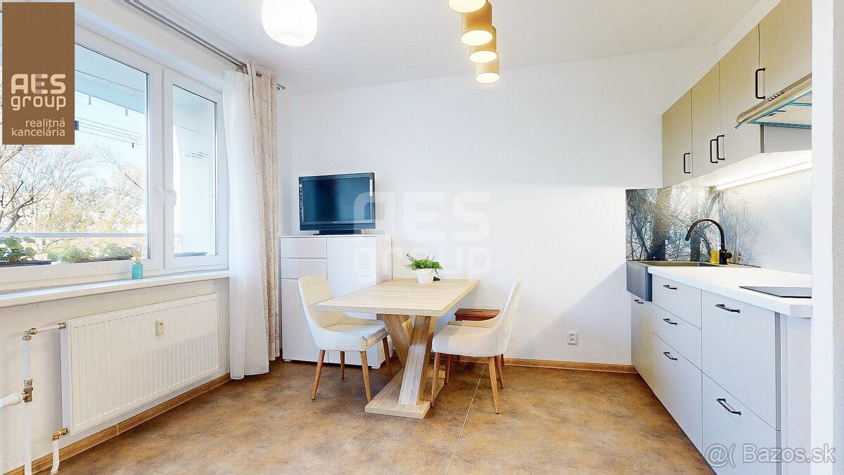 PRENÁJOM, 2 izbový byt s loggiou, ul. Rovniankova, BA-Petrža - 2