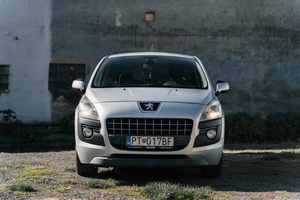 Peugeot 3008 1.6 HDi AT6 2011 - 2