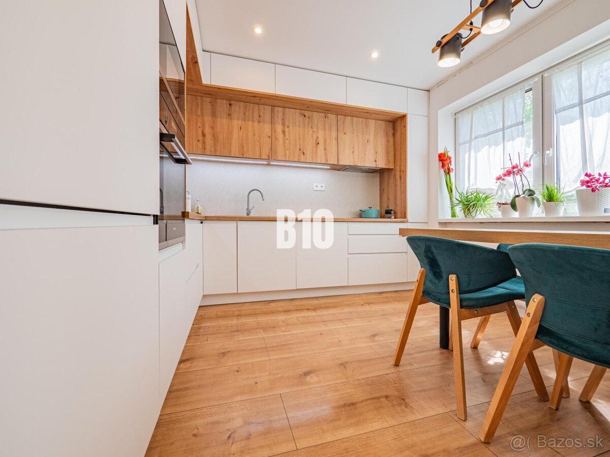 PRIESTRANNÝ rodinný dom v TOP lokalite NITRA - ZOBOR - 2