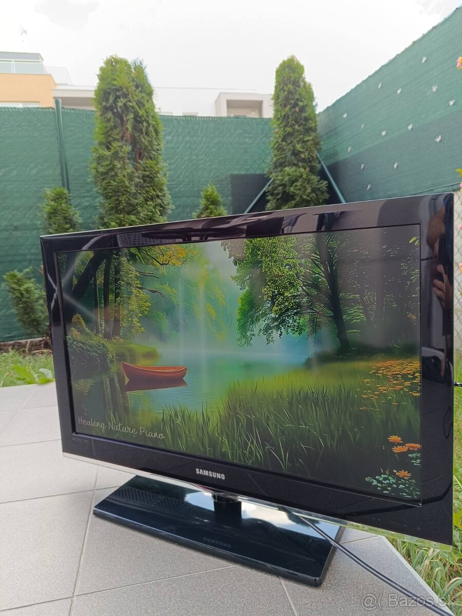 Predám používaný LCD televízor Samsung LE32C530F1W - 2