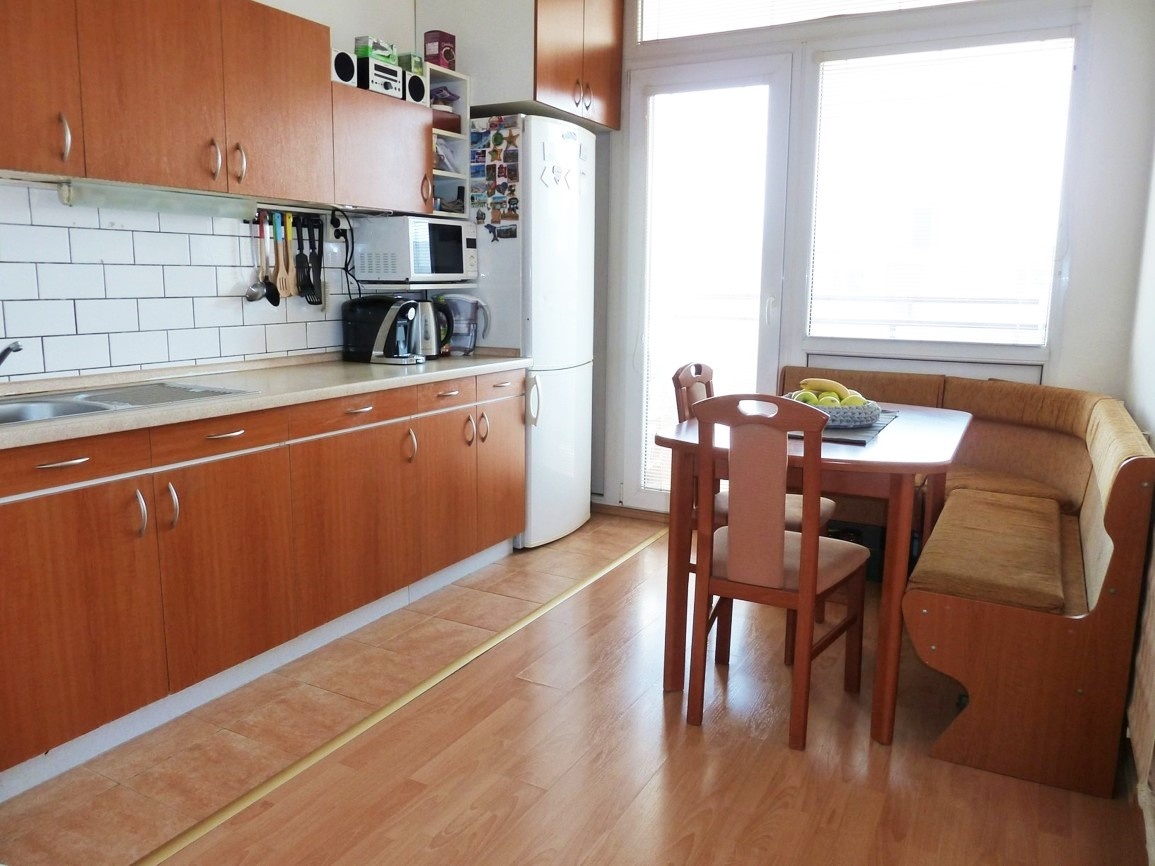 Predám 3-izbový byt na sídlisku Sever na ulici Na karasiny - 2