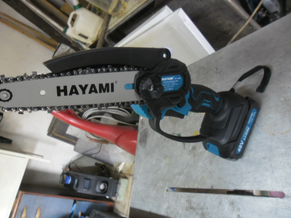 AKU vivetvovacia pílka+AKU nožnice v kufríku - 2