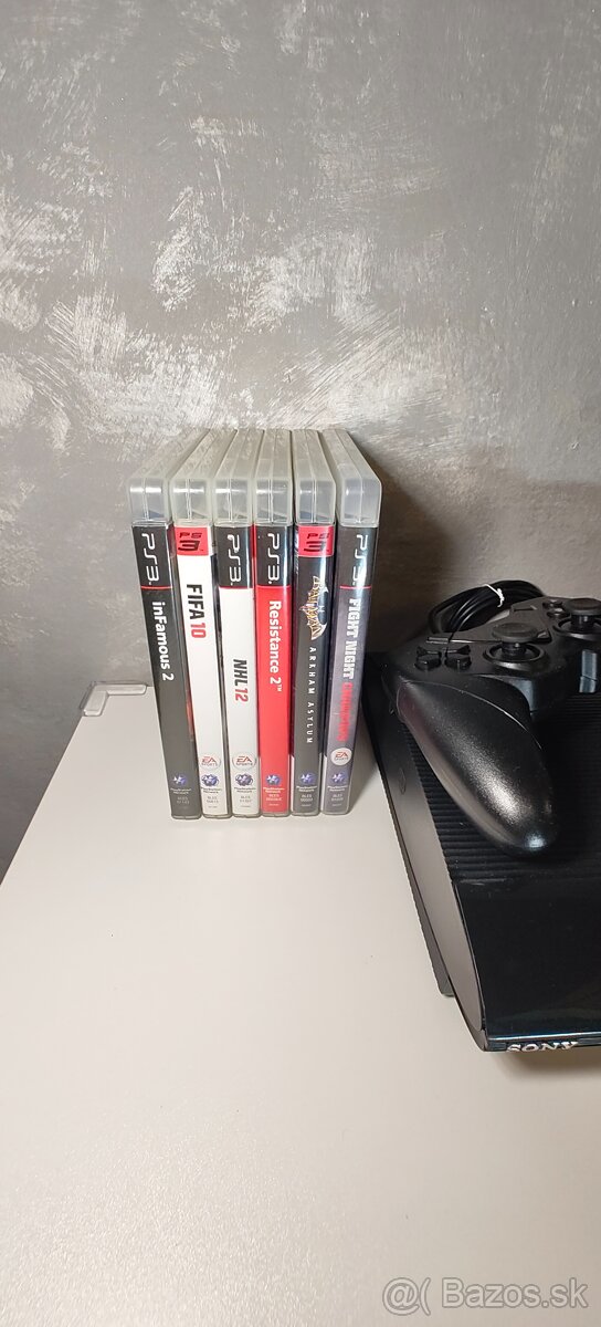 Predám PS3 Super Slim - 2