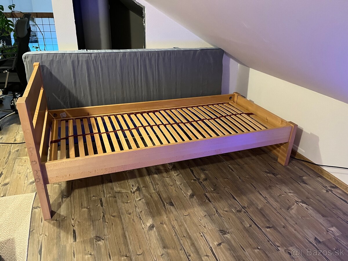 Posteľ s matracom - 2