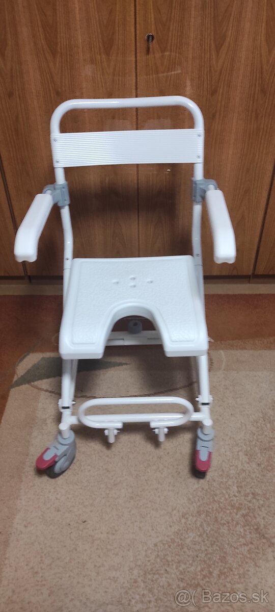 Sprchovací vozik - 2