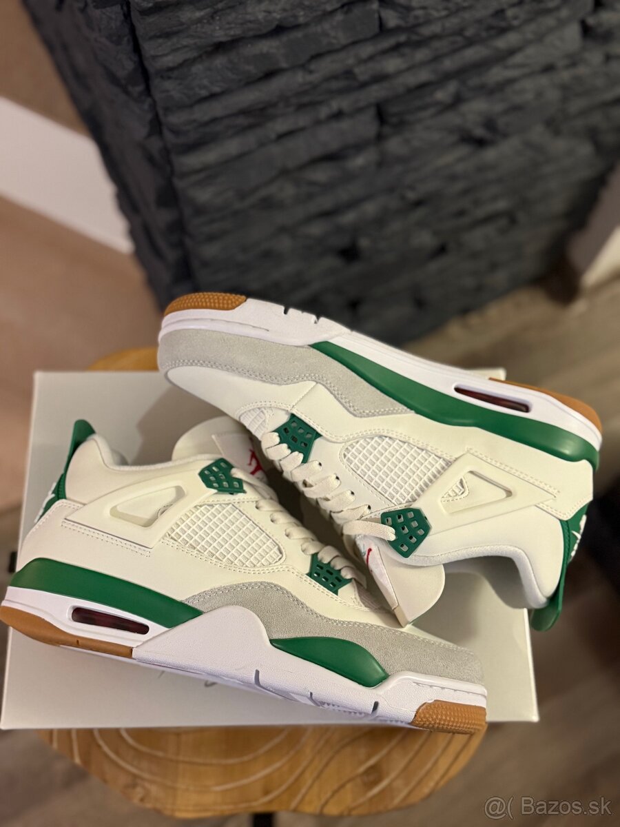 Jordan 4 Pine Green - 2