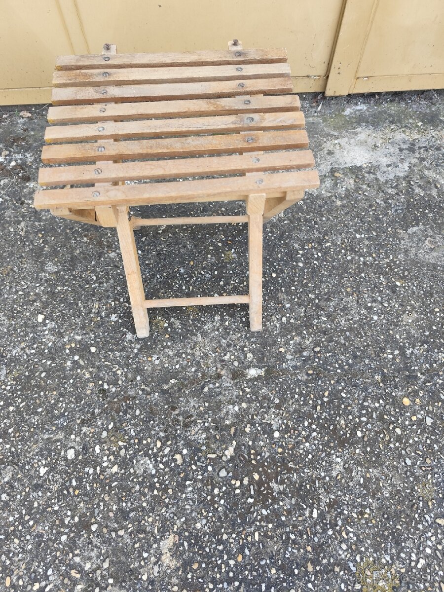 Stolička skladacia drevená - 2