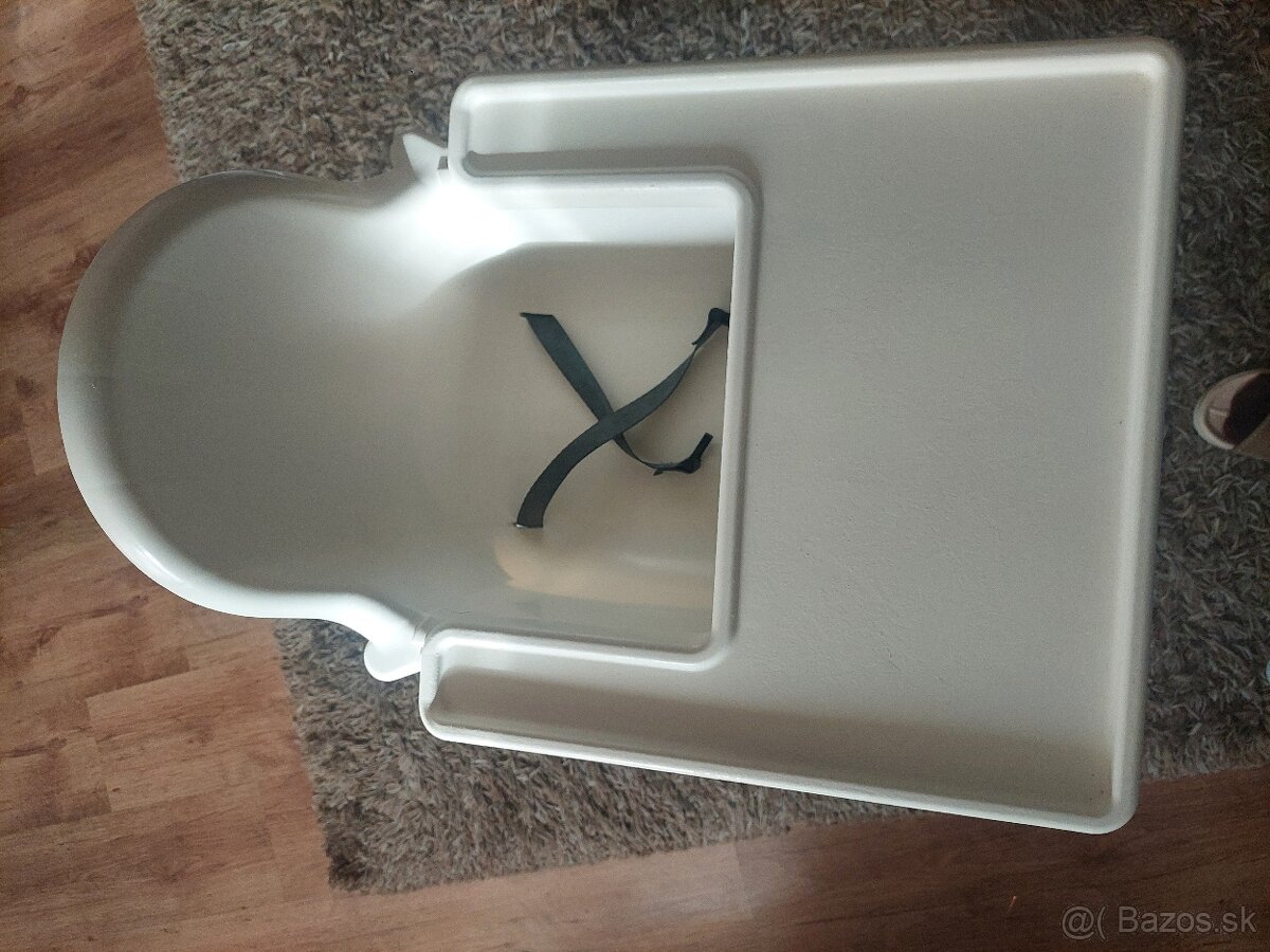 Jedálenská stolicka - 2