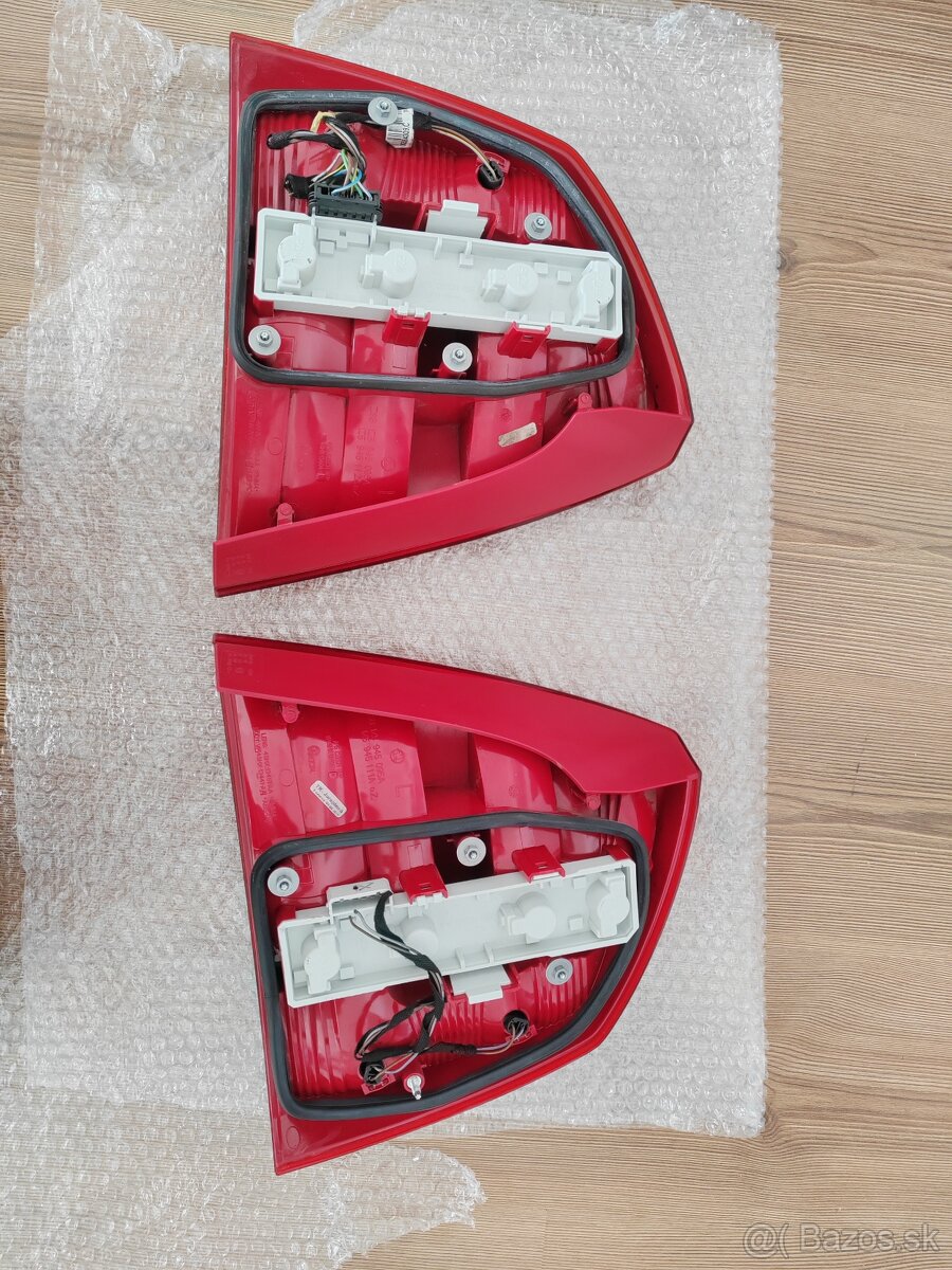 Škoda Octavia 2 sedan zadné svetlá - 2