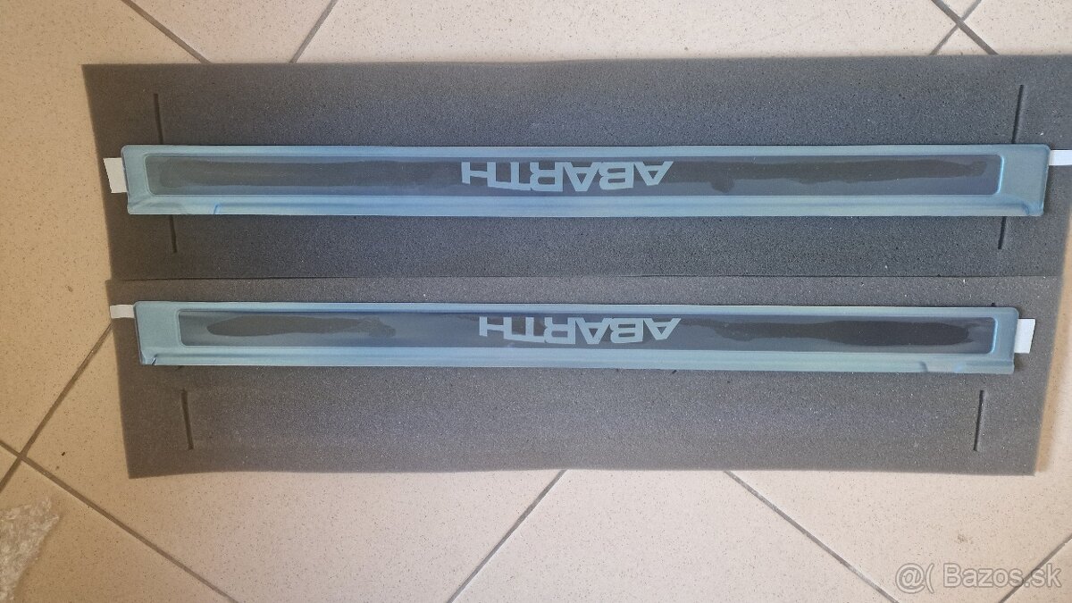 ABARTH 500 prahové lišty set 52209392 Original - 2