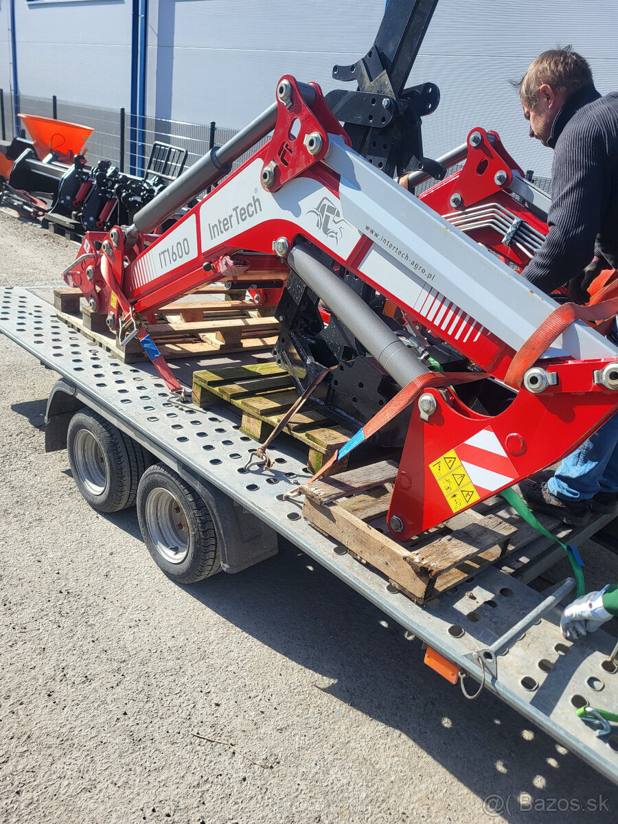 ponúkam nosič naradia zetor - 2