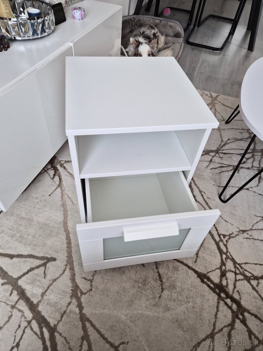 Nočný stolík IKEA Brimnes - 2