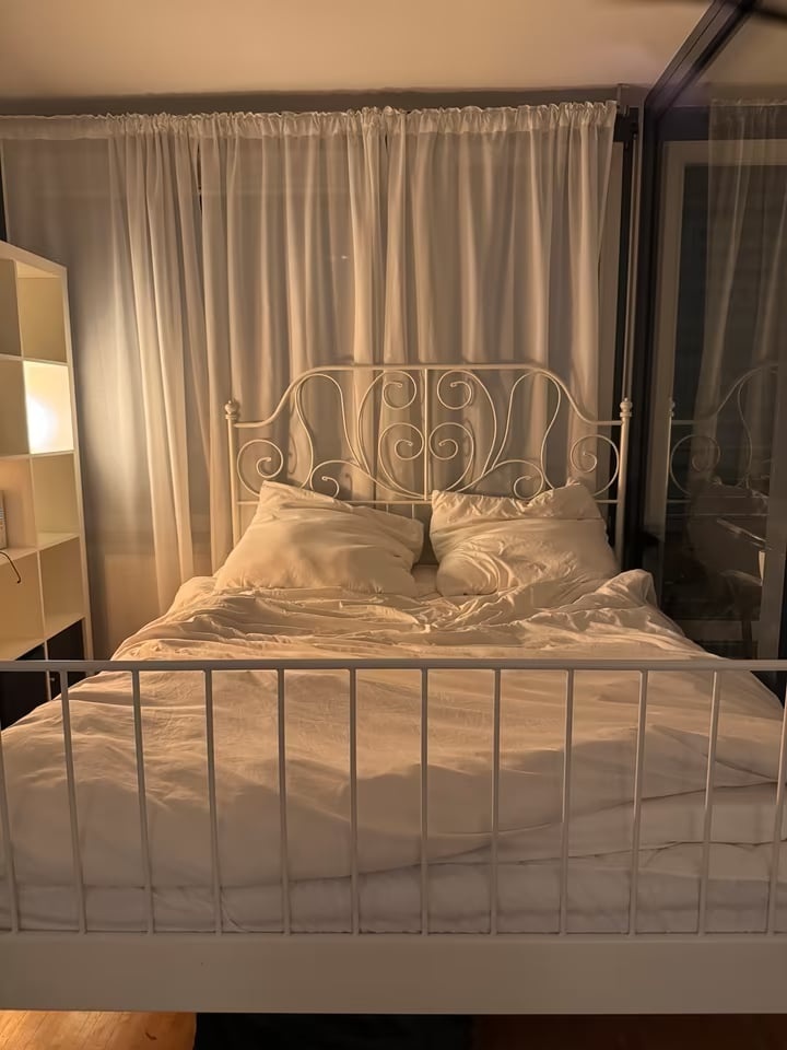 Predám posteľ Ikea Leirvik 140x200cm - 2