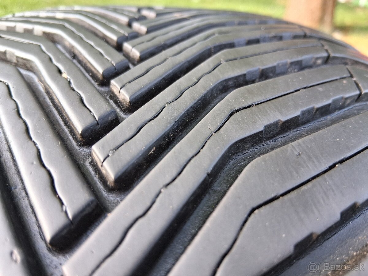 225/50 r17 celoročne pneumatiky - 2