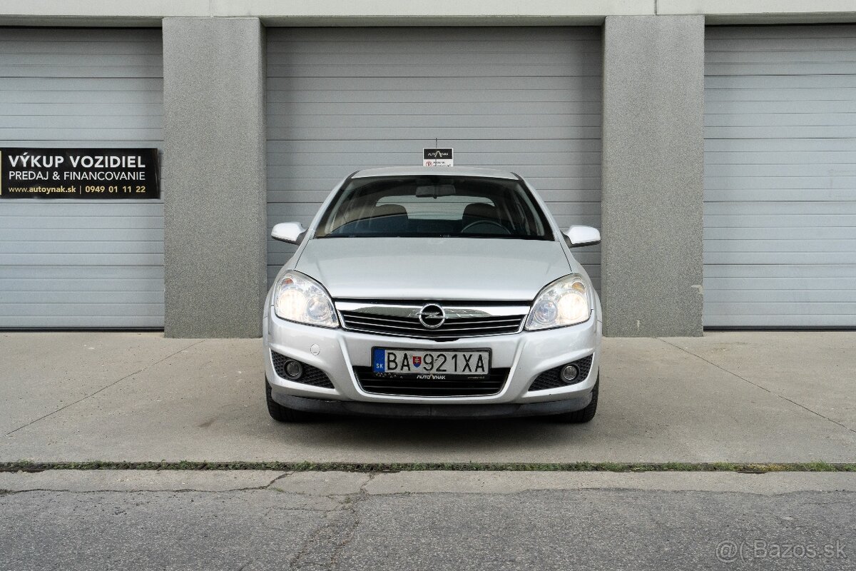Opel Astra 1.4i, SR-vozidlo - 1.majiteľ - 2