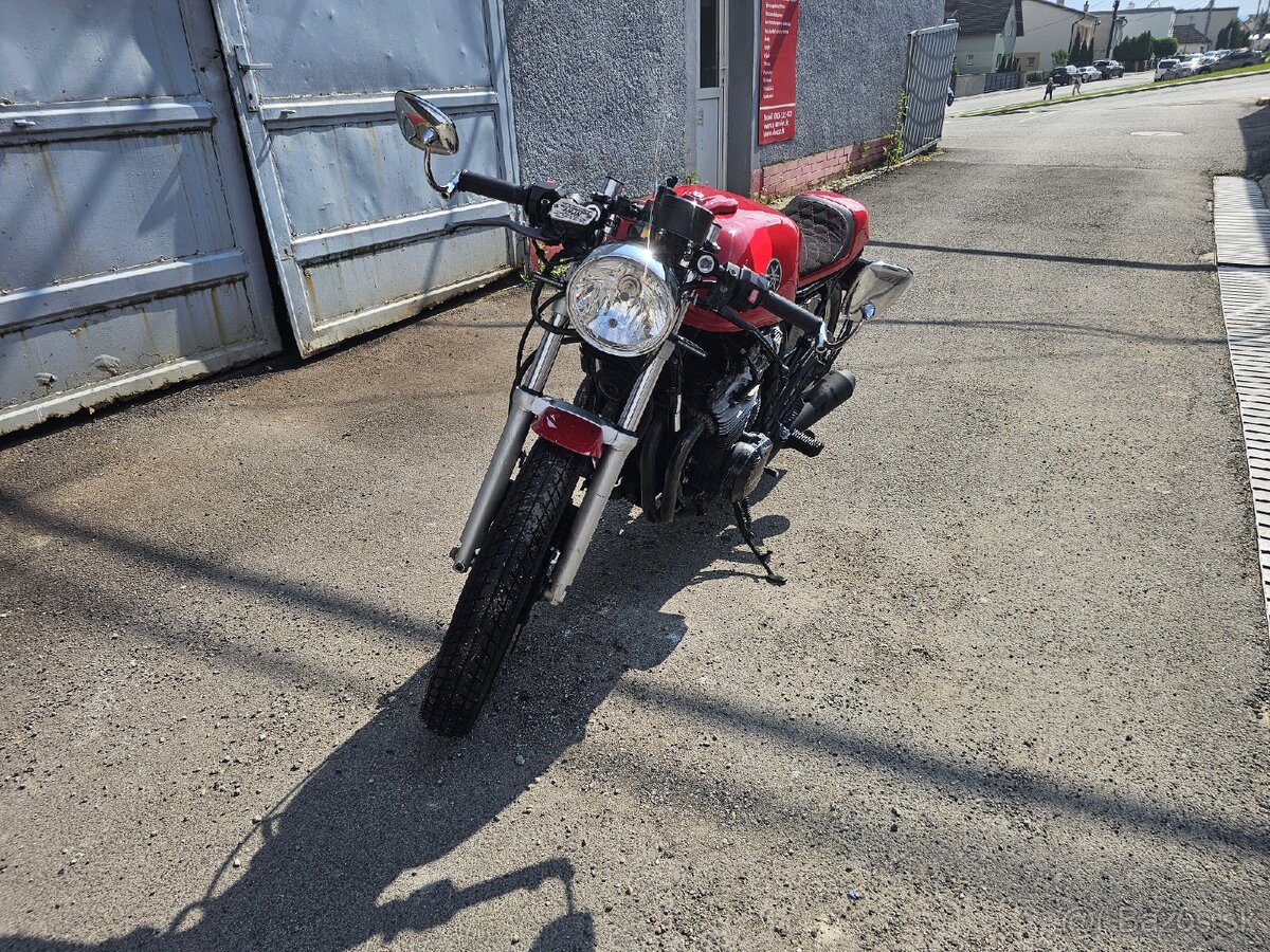 Yamaha XJ600 - 2