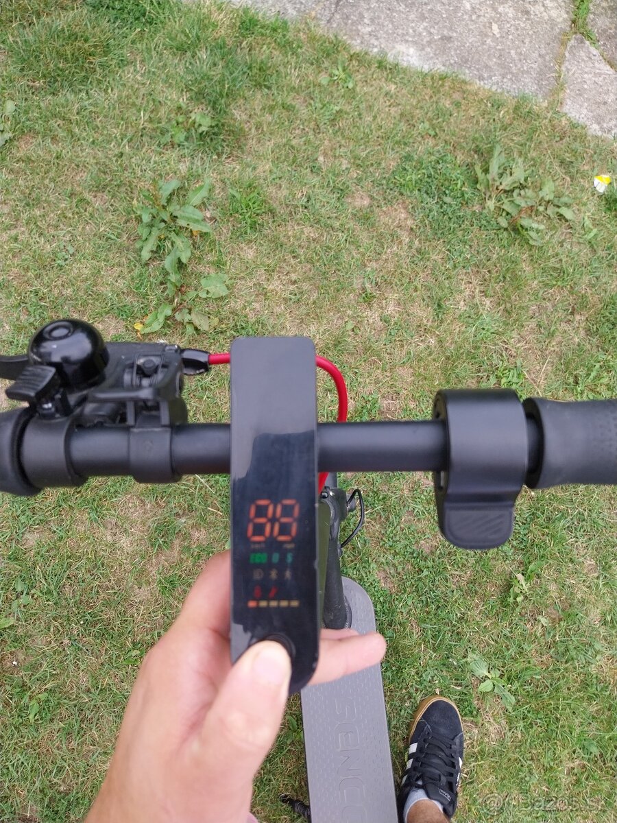 Elektricka kolobežka zn.sencor - 2