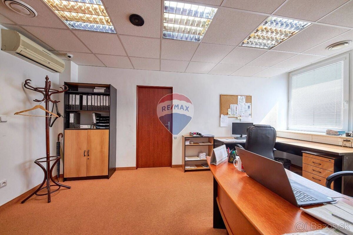 RE/MAX | Kancelárske priestory na prenájom v centre mesta Ša - 2