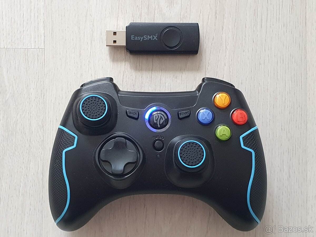 Predam PC herny ovladac X-box style s WiFi pripojenim - 2