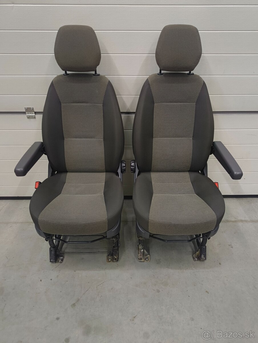 Predám čisto nové sedačky na Fiat Ducato - 2