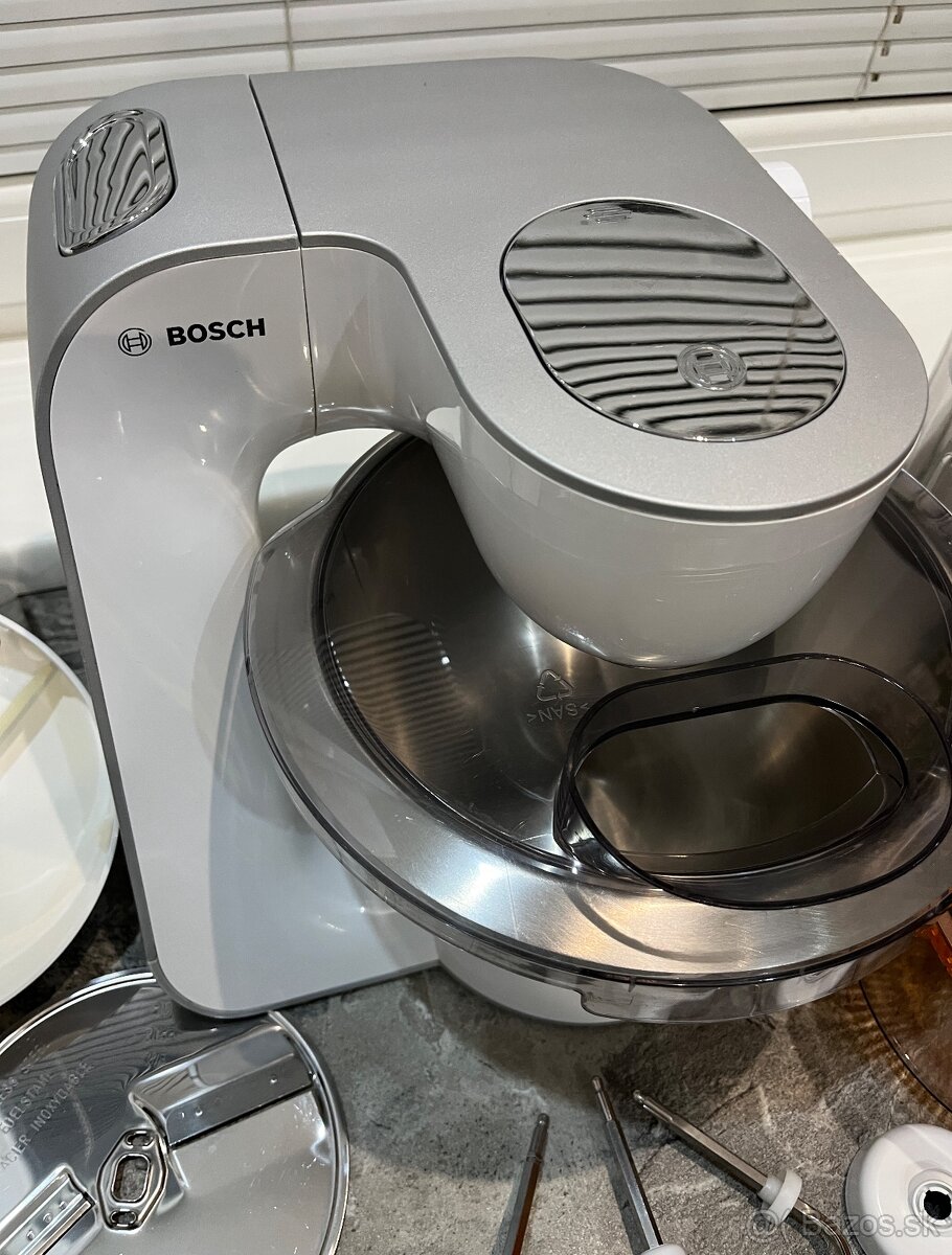 Bosch MUM 54230 900W kuchynský robot - 2