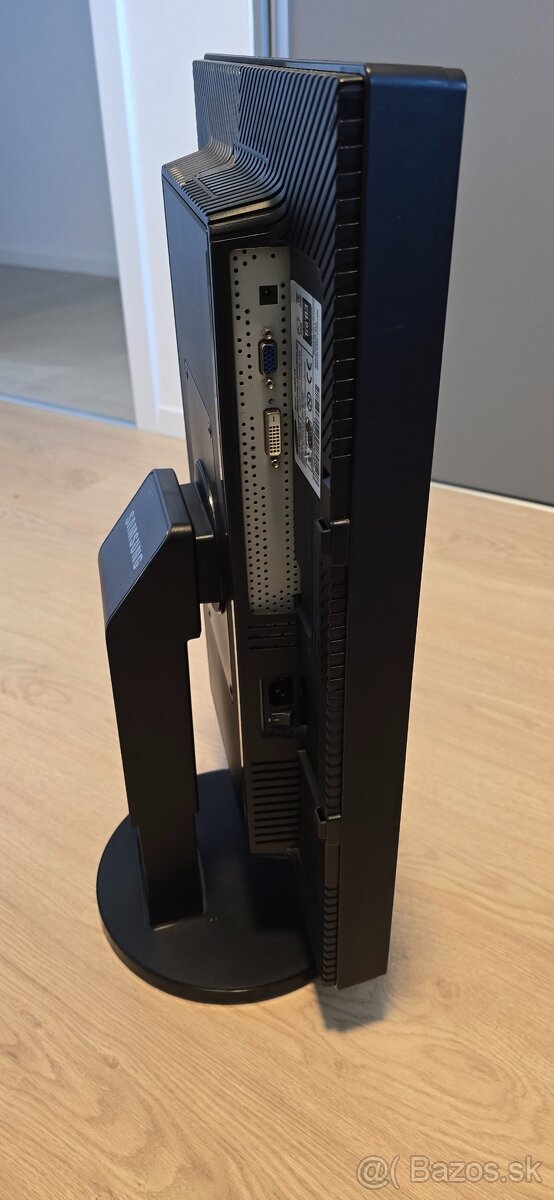 Monitor 24" Samsung SyncMaster 245B - 2