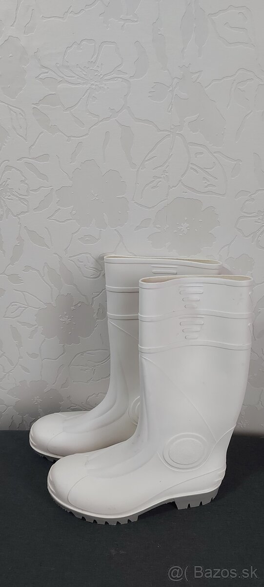 Biele gumené čižmy - 2