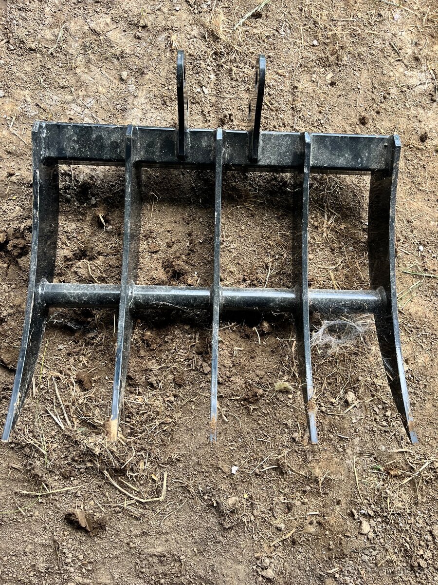 Predám hrable na minibáger - 2