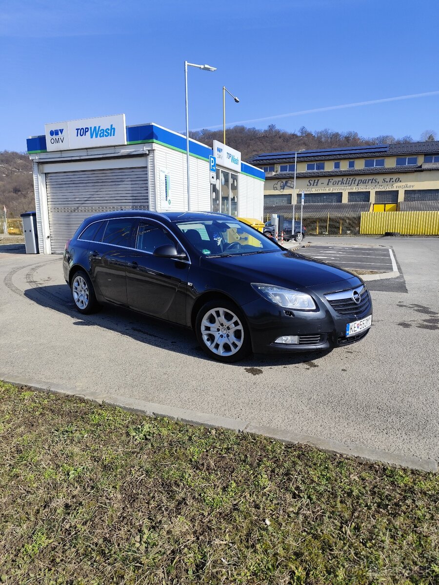 Opel Insignia ST - 2