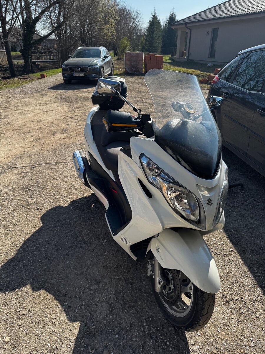 Suzuki Burgman AN400 - 2