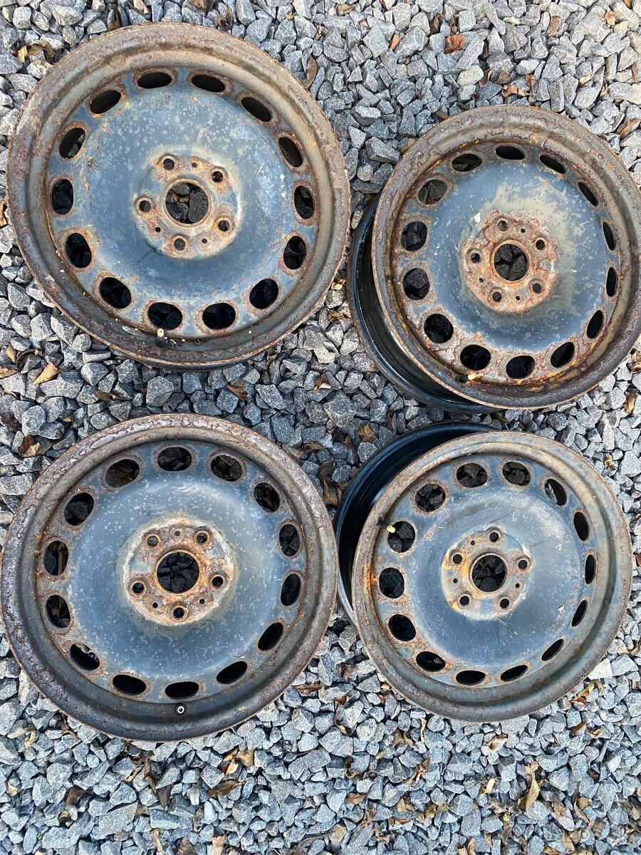 Predám kolesa plechové disky 4ks 5x112 R16 - 2