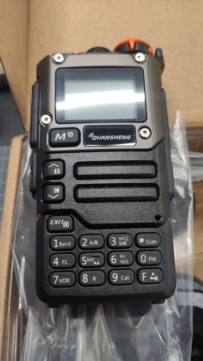 Predám multi-band vysielačku Quansheng UV-K6 - 2