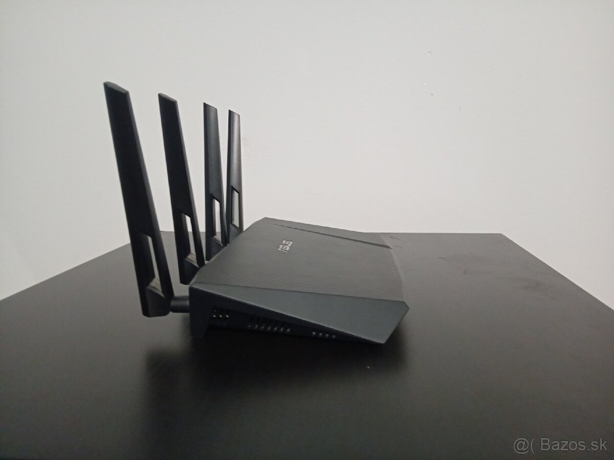 Asus RT-AC87 Dual-band Wireless-AC2400 Gigabit Router - 2