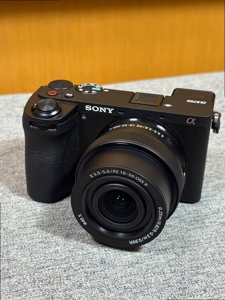 Sony a6700 + 16–50 mm PZ OSS II - 2