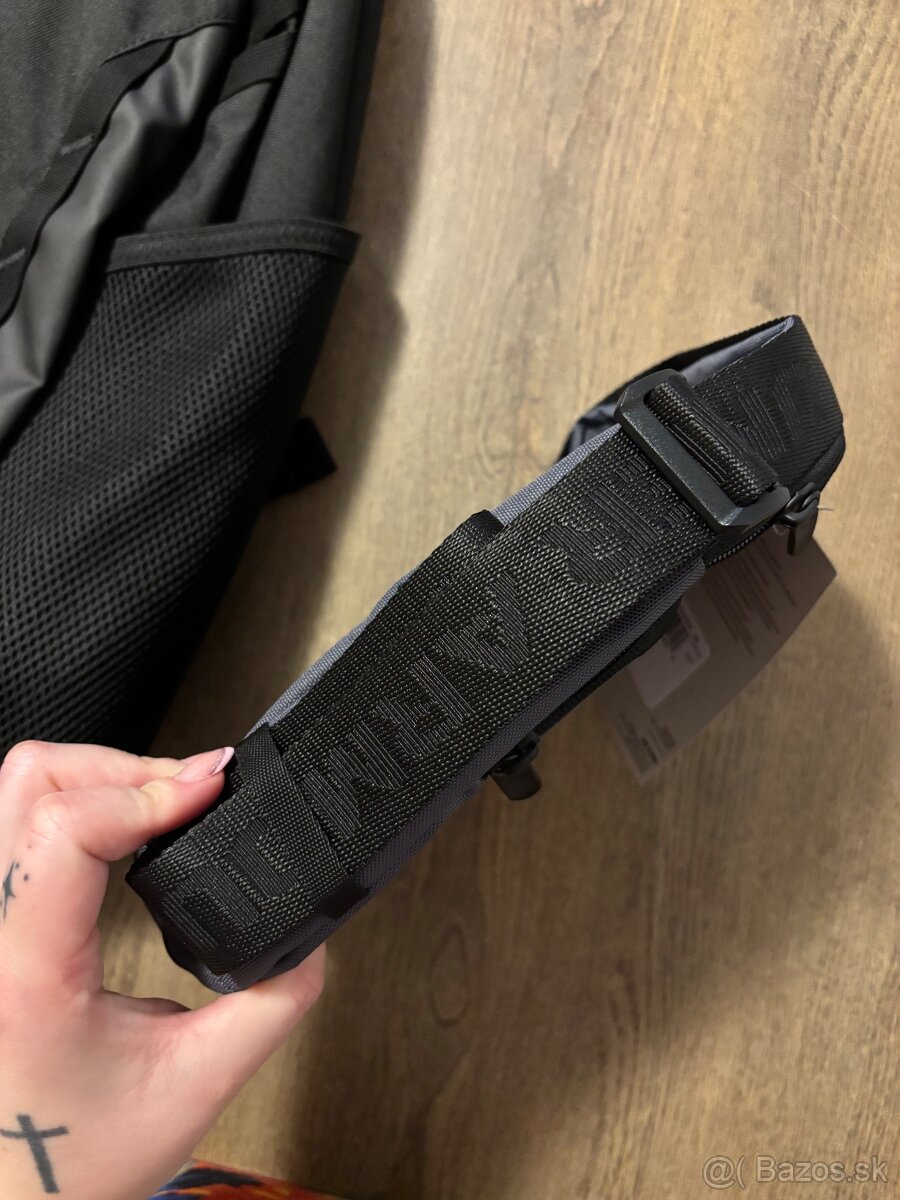 Under armour batoh a ladvinka - 2