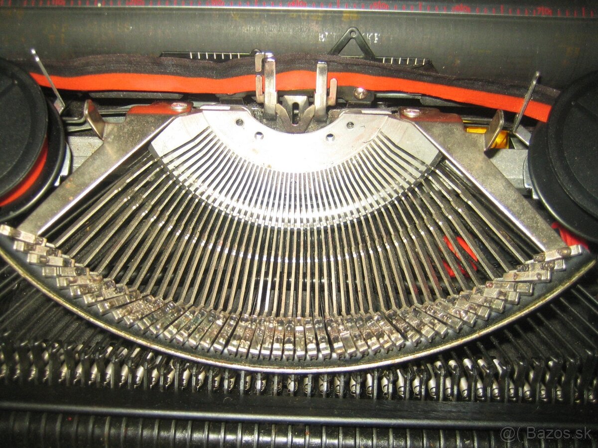 písací stroj - 2
