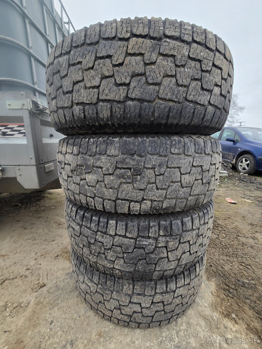 Pirelli Scorpion 265/65 r17 - 2
