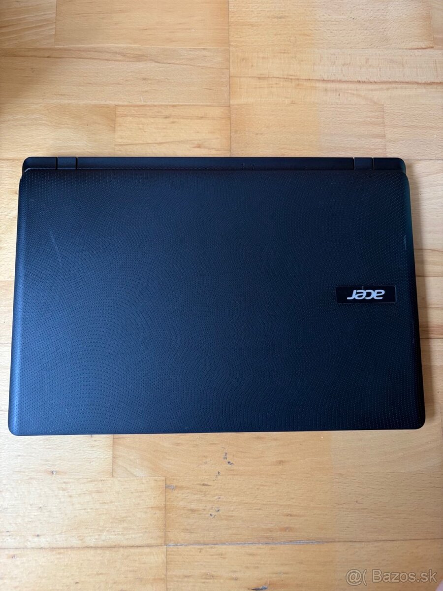 Acer Aspire ES1-732 - 2
