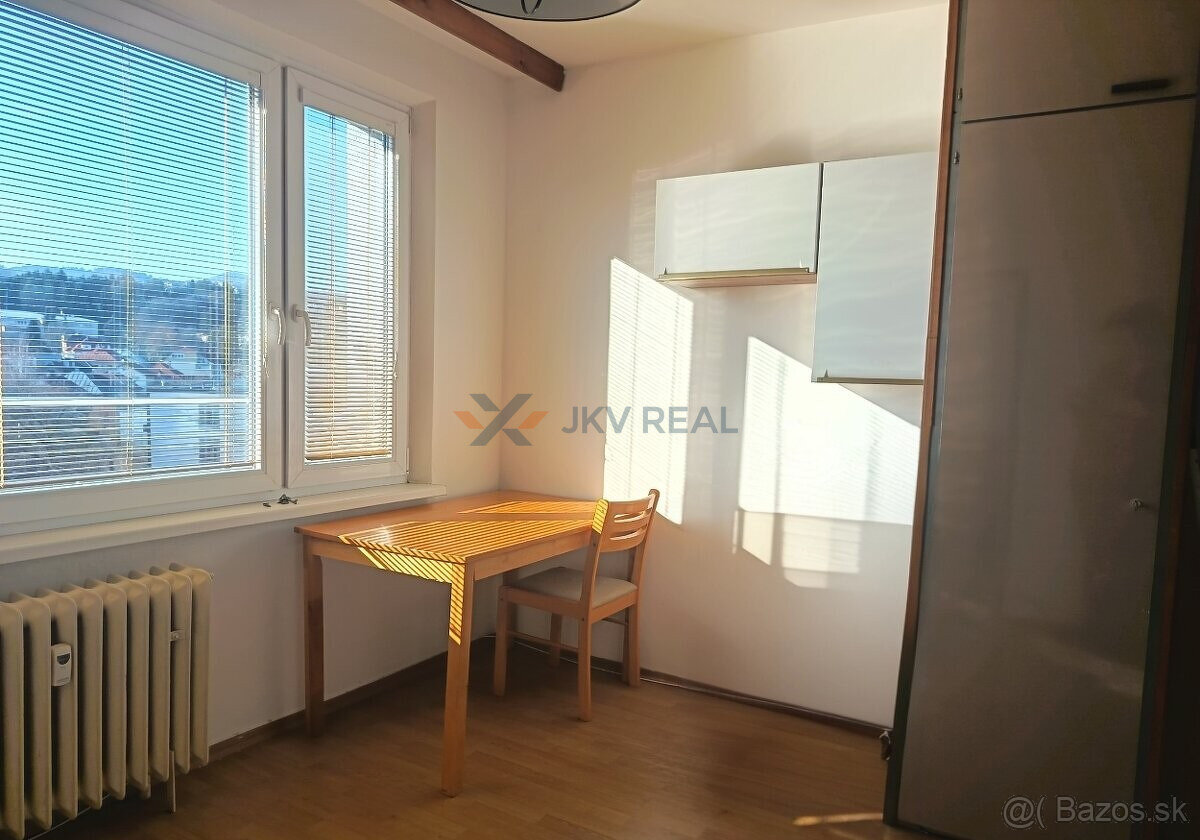 1-izbový byt so širokým výhľadom - 2