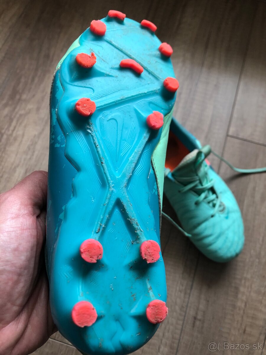 Detske kopačky Nike Phantom vel. 35 - 2