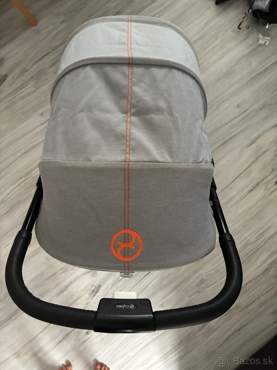 CYBEX Eezy S+ 2 Lava Grey - 2
